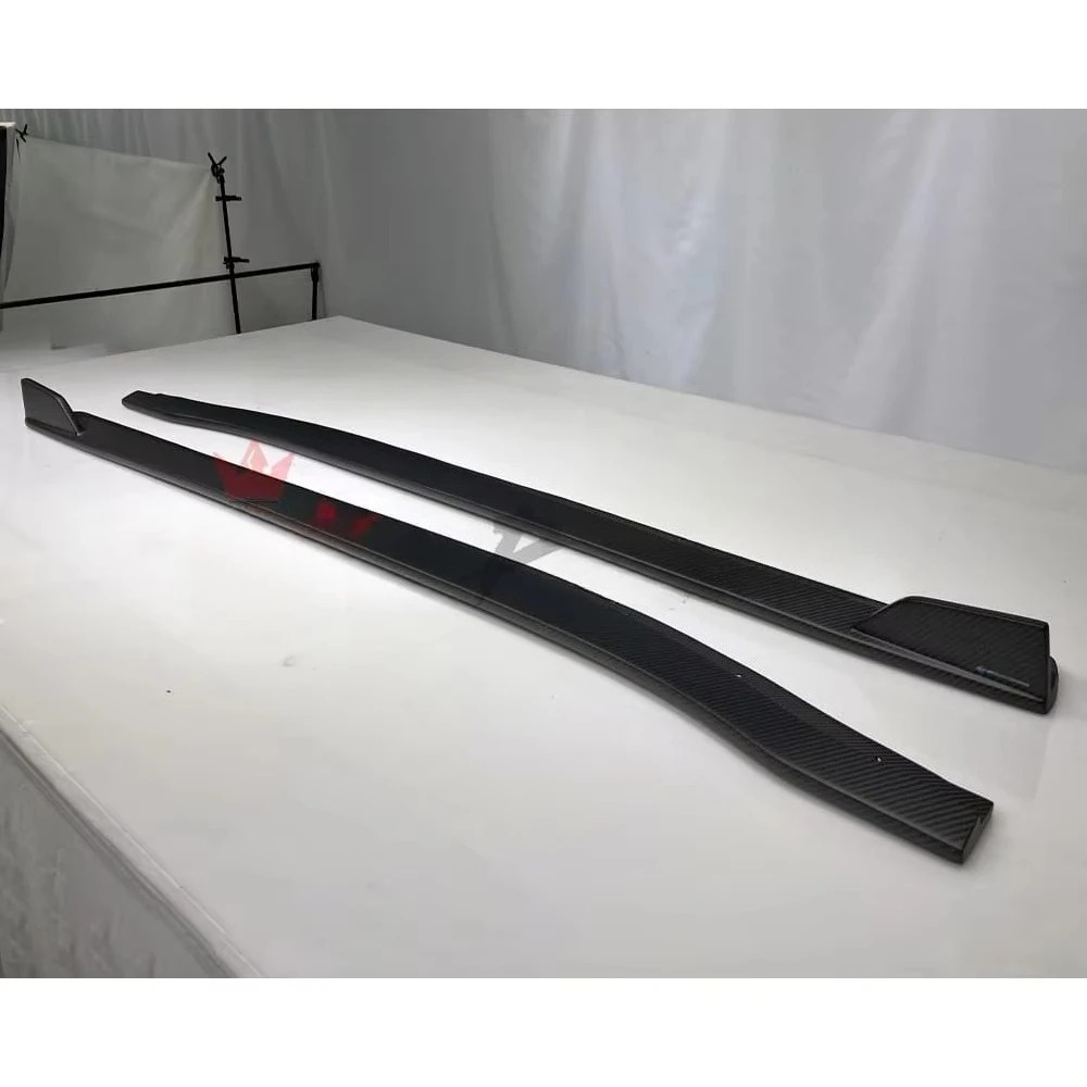 Upgrade Emira with Real Carbon Fiber Side Skirt for Lotus Emira